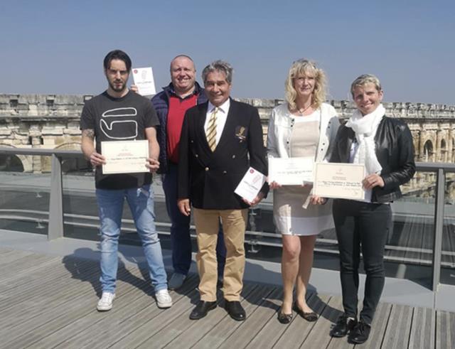 De gauche à droite : Olivier Andrieu, Christophe Bzerovska, Jean Lanau, Anne Poupart et Fanny Bzervoska.