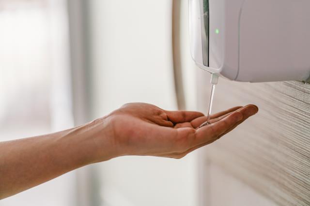 Au bout de combien de temps de lavage les savons bactéricides et gels hydroalcoliques sont-ils efficaces  ?