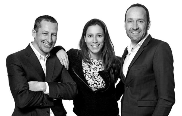 Da gauche à droite : Jean-Bernard Falco (président fondateur de Paris Inn Group), Celine Falco (vice présidente de Paris Inn Group) et Grégory Pourrin (directeur général associé de PAris Inn Group).