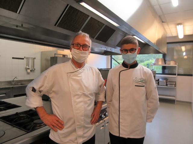 A gauche, le chef Joël Jardy (CFA Rabelais) et Thomas Farges