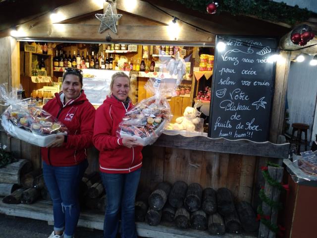 Diana Coluccio (à gauche) et Eliette Braud à la boutique éphémère installée à côté du Fournil de Champagne à La Tronche.