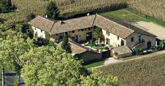 Cette ferme de 1 300 m2 a été entièrement rénovée par la propriétaire.