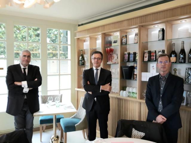 De gauche à droite  Jérôme Kohn, directeur du CFA Gérard Gautier, président Chambre de Métiers Loiret Thierry Deraime, président UMIH45