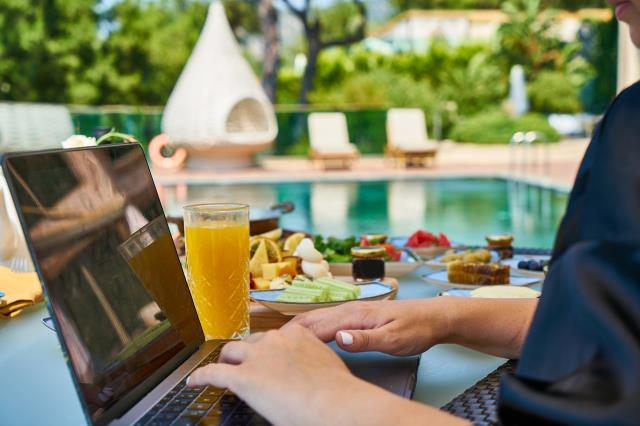 Le télétravail à l'hôtel est une tendance durable même si elle peine à s'engager