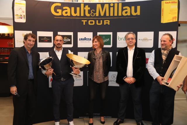 De gauche à droite:  Marc Esquerré, Directeur des sélections Gault&Millau, Lionel Giraud, La Table Saint-Crescent, Gault&Millau d'Or Sud Ouest 2018, Sophie Hesse, Directrice Marketing et Communication  De Buyer, Charles Galland, Responsable de secteur Ale