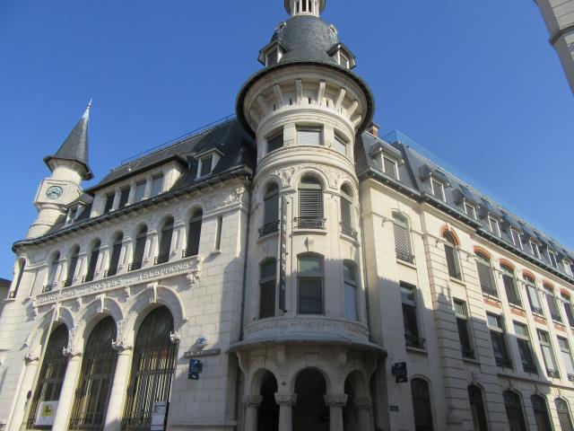 le Panorama a été aménagé dans l'ancien Hôtel des Postes de la ville