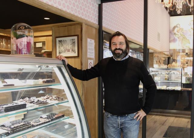 Franck Sarroche a su créer une marque à l'identité forte tout en s'adaptant constamment aux attentes des clients.