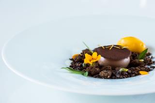Le chocolat en terre basque et Landais, mangue, fleur de yangue : Une recette de Cédric Béchade