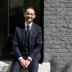 'Mes expériences passées me permettent d'avoir une vision globale de l'établissement', confie...