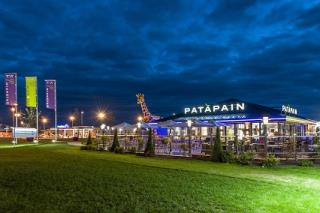 Patāpain compte cinquante points de vente.