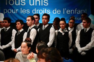 Presque toutes les sections du lycée René Auffray ont participé au dîner de Gala de l'UNICEF
