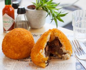 L'arancini est l'un des produits phares de Suppli Factory.