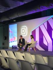 Cédric Le Perff, gestionnaire des voyages chez Instagram, et Claire Morlon, responsable digital et...