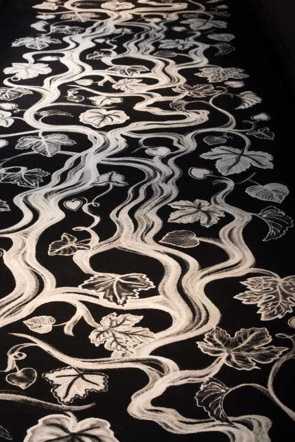 La moquette évoque vignes et coteaux de la Bourgogne.
