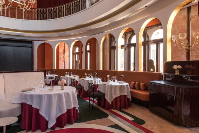 Le Palais Royal Restaurant Venezia sera dirigé par Philip Chronopoulos.
