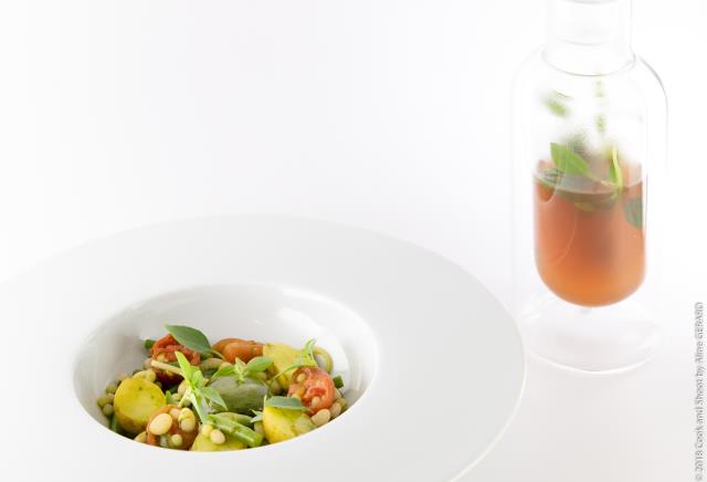 La soupe au pistou de Xavier Mathieu, chef étoilé et propriétaire du restaurant La Table de Xavier Mathieu, hôtel et spa Le Phébus à Joucas