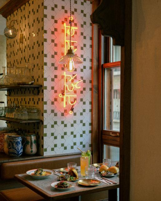 Le restaurant Delhi Bazaar a ouvert fin avril à Paris (XIe).