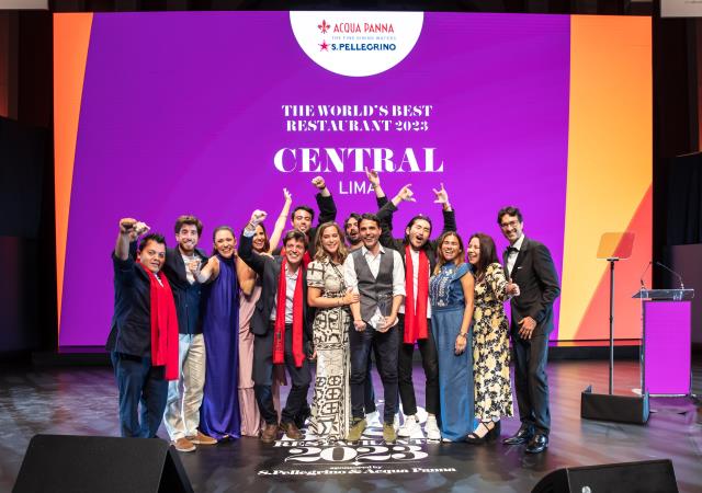 Lors de la cérémonie de remise des prix The World's 50 Best Restaurant 2023, hier soir, à Valence en Espagne.