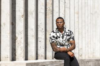 Le chef Kwame Onwuachi, vient de recevoir le prix Resy One To Watch décerné par The World's 50 Best...