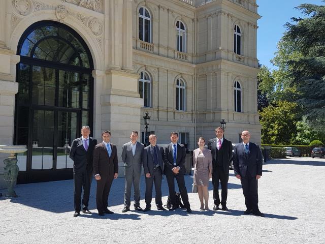 De gauche à droite : Pascal Mesnard, enseignant, Olivier Pénent, Ferrandi, Franck Languille, président de la coupe Georges Baptiste, Kilien Stengel, enseignant à l'université de Tours, Frédéric Pédrono, directeur de restaurant Alléno Paris-Pavillon Ledoye