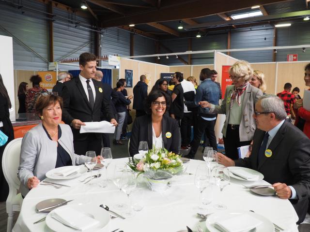 De g à d : Elisabeth Browaeys, directrice générale du Fafih, Souphyane Hamitouche, Muriel El Khomri et Bruno Croiset, président du Fafih.