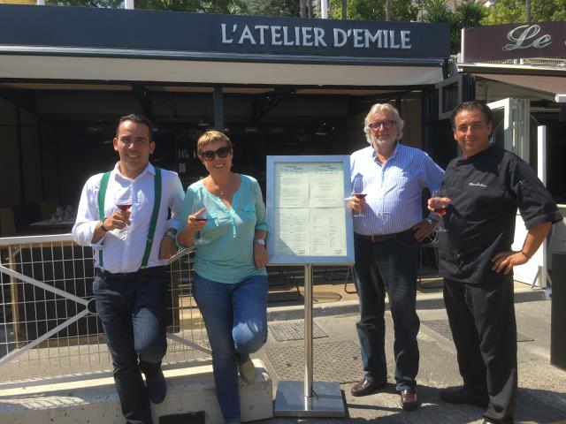 Annie et Gilbert Vissian, aux côtés de Grégory Martinez et Olivier Bellone : longue vie à L'Atelier d'Emile !
