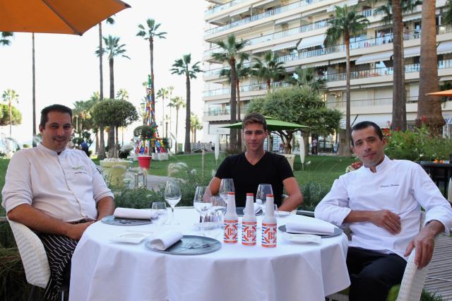 Sébastien Broda, chef étoilé au Park 45 à Cannes, Corentin Guyard, sommelier, et Pascal Picasse, chef pâtissier, ont choisi pour ce premier accord mets et bières de travailler avec les bières artisanales B06.