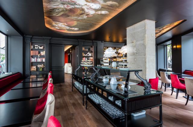 Un moment de gourmandise au Café La Comtesse.
