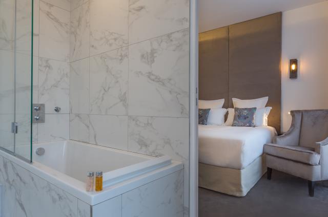 Salle de bain de la chambre Marquise.