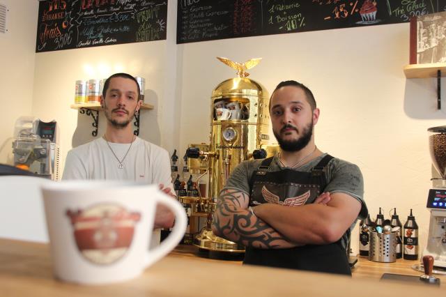 Benoît Guinand et Bastien Servadei ont choisi d'installer leur établissement à Vichy motivés par le cadre de vie, l'architecture et l'ouverture des boutiques le dimanche.