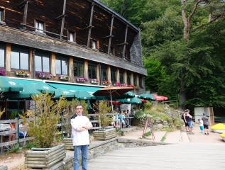 Dominique Juvigny, un nouveau départ entre gastronomique, brasserie et vente …. de souvenirs.