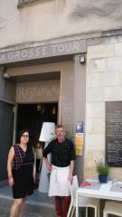 Patricia Enjary patronne de la Grosse Tour et le chef Arnaud Constant