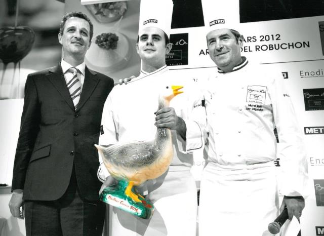 Rudy Langlais déclaré meilleur commis pour le Bocuse d'Or France avec Pascal Schneider et Michel Roth.