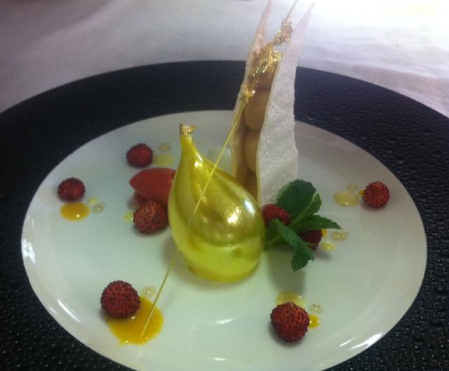 Dessert de Julien Maslanka, chef pâtissier des établissements Georges Blanc à Vonnas (01).