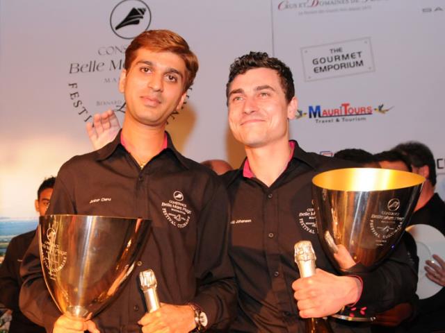 Ankur Daru et David Johansen lors de la remise des prix.