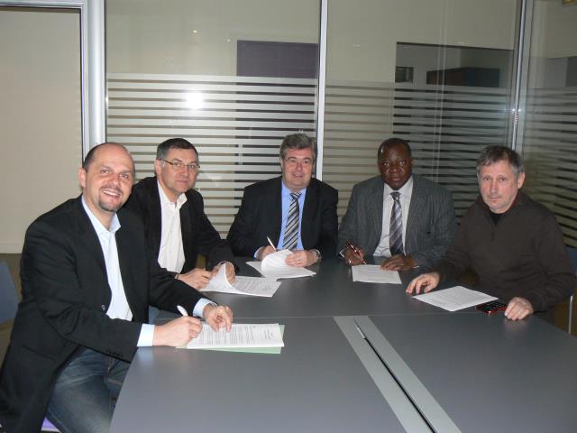 Denis Raguet (FGTA –FO), Michel Jean-Pierre (CFTC), Didier Chastrusse (CFE-CGC), Doudou Konaté (CFDT) et Michel Légalité (CGT)