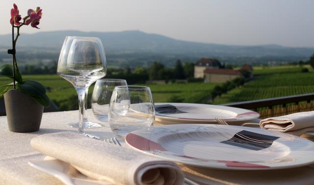 La terrasse de la Table de Lachassagne.
