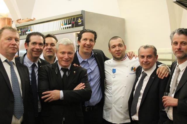Bernard Leprince (Groupe Frères Blanc), Fabrice Prochasson (Lenôtre), Emmanuel Renaut (Flocons de Sel), Christian Têtedoie (Restaurant Têtedoie), Christophe Bacquié (Hôtel du Castellet), Guillaume Gomez, Joseph Viola (Daniel et Denise), Mathieu Viannay (L