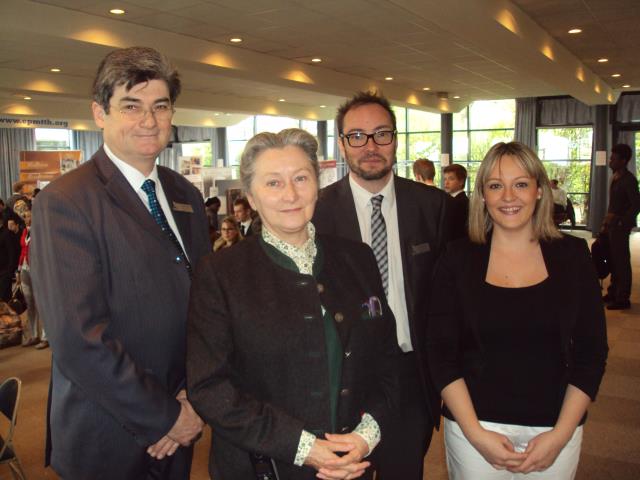 Jean-Luc Ploquin-Maurell chef de travaux, henriette Sauvage directrice, Chrsitphe Karleskind, développeur de l'apprentissage et Sophie Delory, développeuse de l'apprentissage