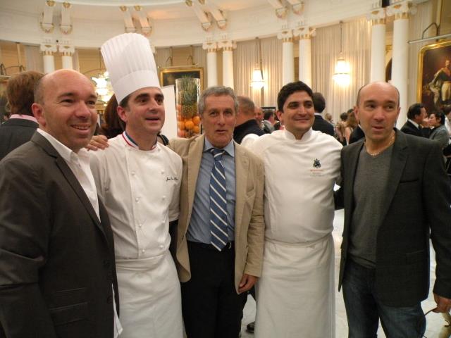 Jacques Gantié entouré de Jacques et Laurent Pourcel, Jean-Denis Rieubland, chef du Negresco et Mauro Colagreco (Mirazur à Manton) tous deux nouveaux 2 étoiles des Alpes-Maritimes.