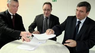 AG de la FDIH 40 le 19 mars : Signature de la convention de partenariat, De g à d : Jean-Philippe...