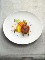 Ris de veau de lait de Corrèze braisé, fine purée de carottes au curcuma, jus de veau acidulé aux...