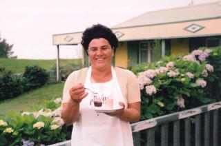 la table de Marie-Claude Grondin fait partie de la route des Caféiers, circuit touristique autour...