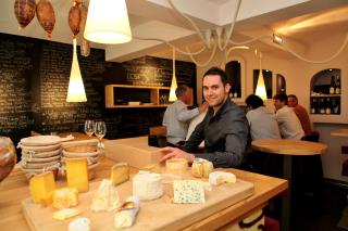 Avec L'Epithèque, Baptiste Poinot a voulu un lieu gourmand et convivial.