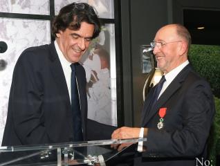 Luc Ferry et Jean-Paul Claude (à gauche).