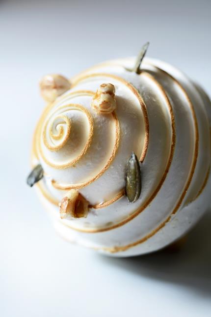 MENU FEED THE KIDS, le dessert : Toupie meringuée, mousse lactée et coeur de potimarron