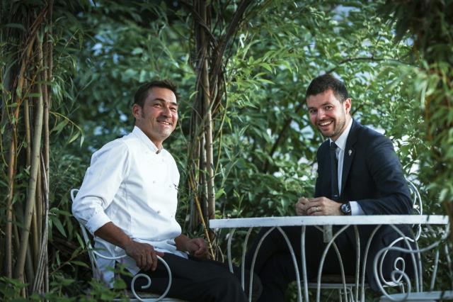 Franck Derouet  et Thomas Lorival, chef sommelier.