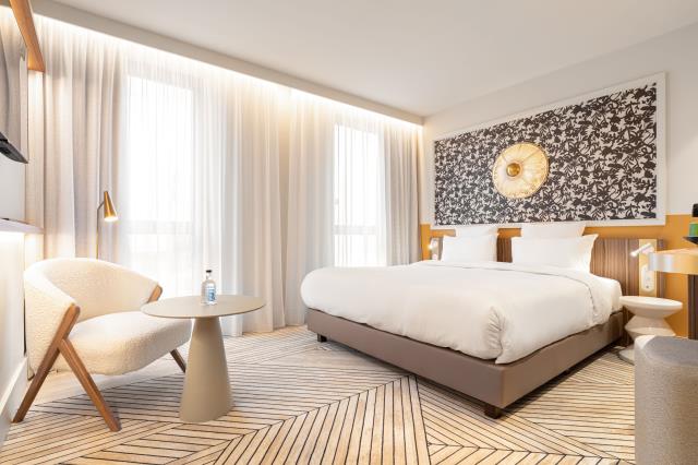 Une chambre supérieure de l'hôtel YAC Paris Clichy.