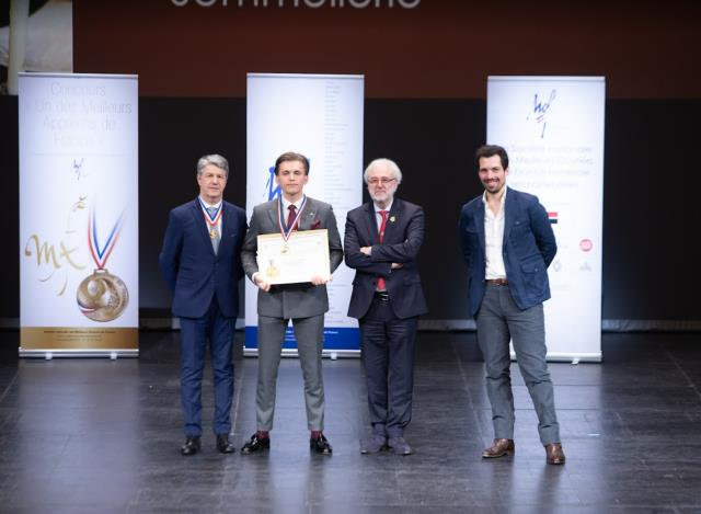 MAF Sommellerie : Nicolas Roussel du lycée Albert de Mun avec Philippe Faure-Brac