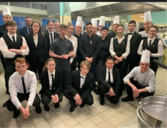 Les anciens et les Terminale BAC PRO Cuisine et CSR